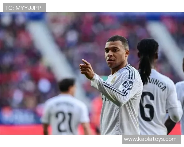 绿茵场上的星光璀璨：姆巴佩传射，卡马文加灵光乍现，点燃世界杯之夜