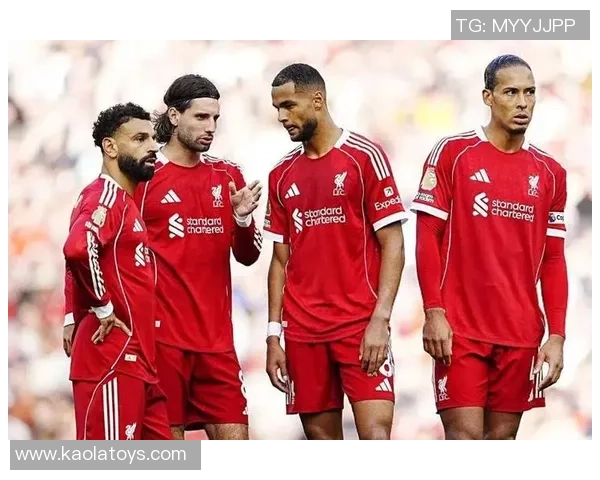 烈焰红魂，全新启程！利物浦下赛季球衣先行版本谍照泄露，细节解读引爆全球红军迷！